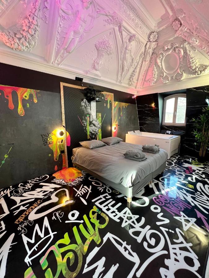 Capsule Art Deco - Jacuzzi - Netflix - Cinema - Arcade De Jeux & Nintendo Switch - 2 - Filet Suspendu Apartment