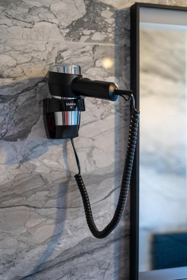 Apartment Capsule Art Deco: Luxe Entertainment With Jacuzzi Valenciennes