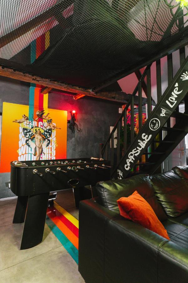 Capsule Art Deco - Jacuzzi - Netflix - Cinema - Arcade De Jeux & Nintendo Switch - 2 - Filet Suspendu Apartment Valenciennes